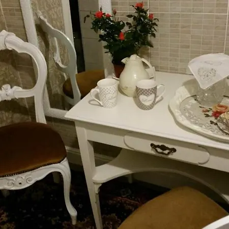 Leodi Nocleg ze śniadaniem